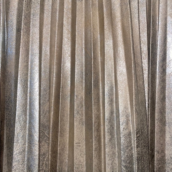Zara Metallic Pleated Skirt - Picture 2 of 3